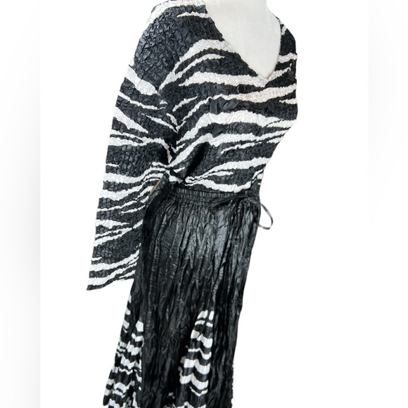 Pleats Collection Zebra Crinkle Maxi Skirt Set Large Y2K Jungle Artsy Bold - Picture 5 of 12